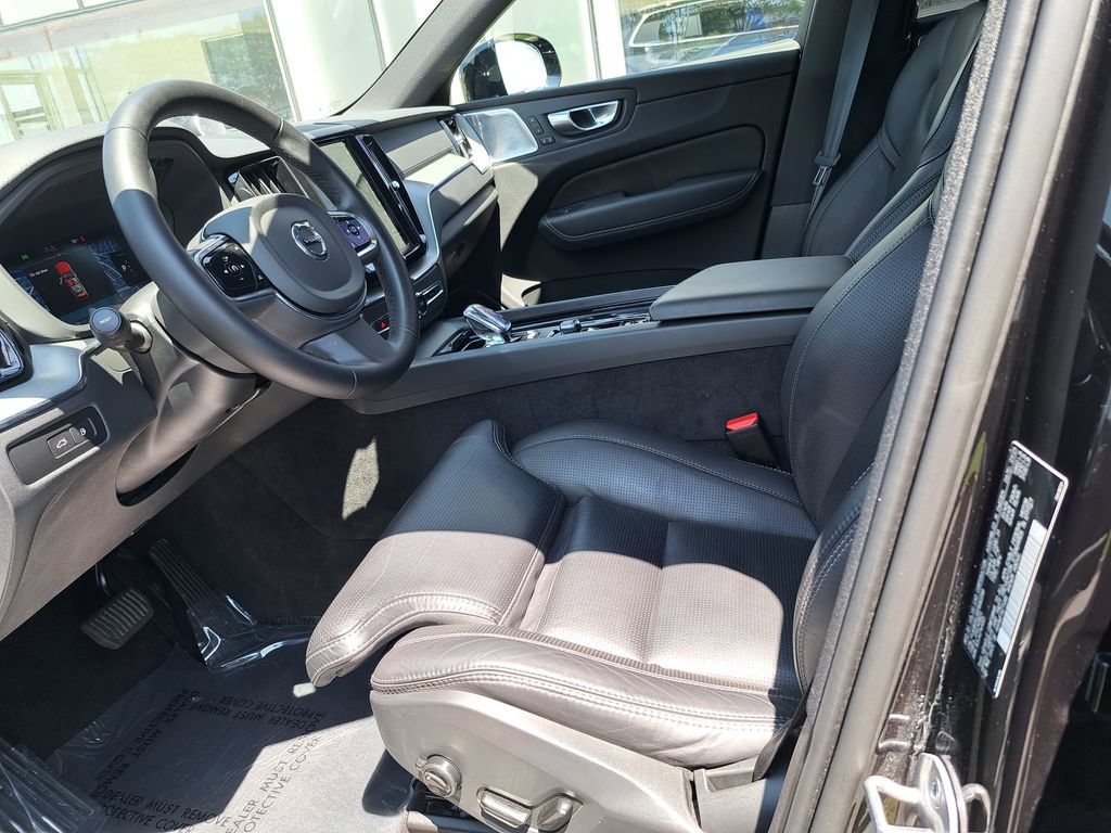 Used 2024 Volvo XC60 T8 Ultimate w/ Climate Package AWD/4WD image 22