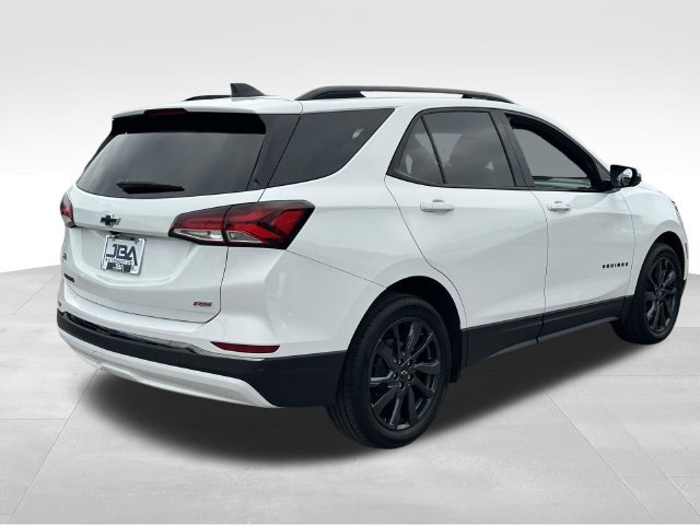 Certified 2023 Chevrolet Equinox RS FWD image 28