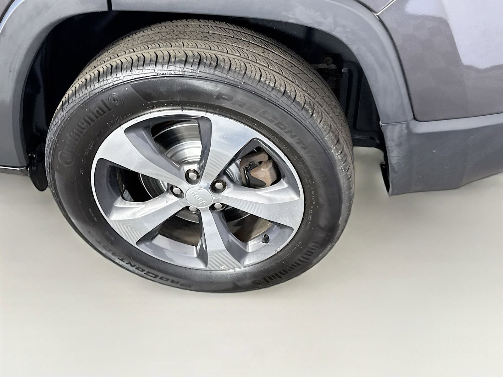Used 2019 Jeep Cherokee Limited AWD/4WD image 23