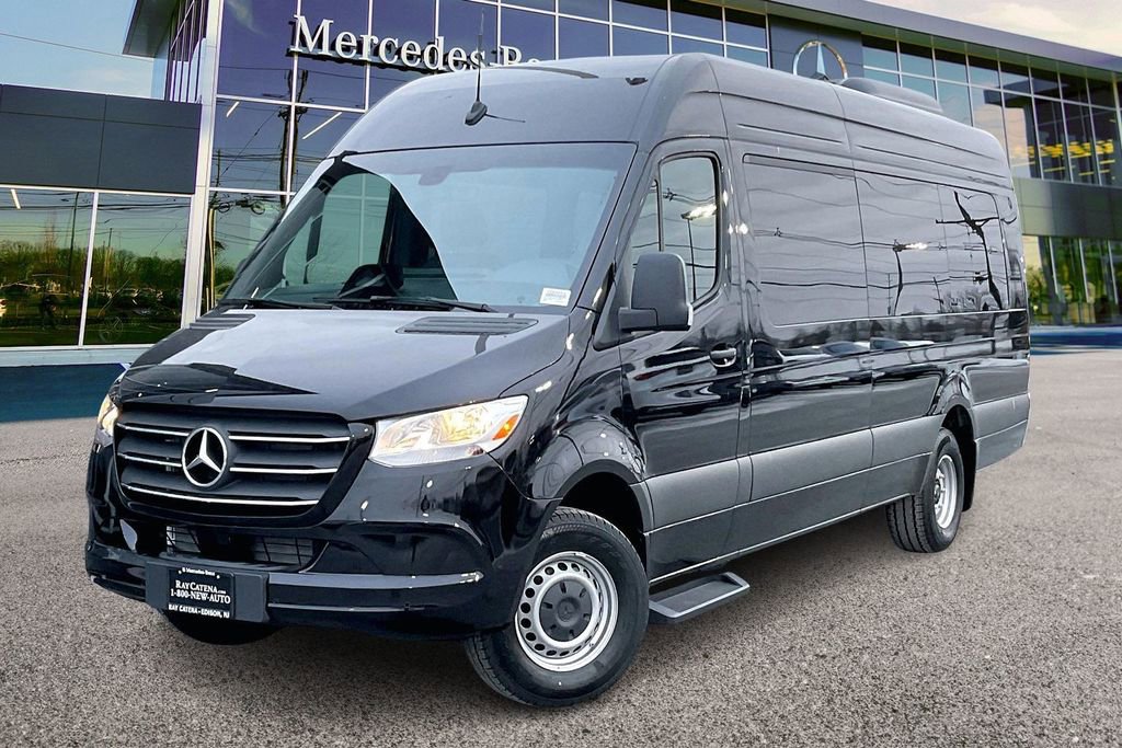 New 2025 Mercedes-Benz Sprinter 3500 image 2