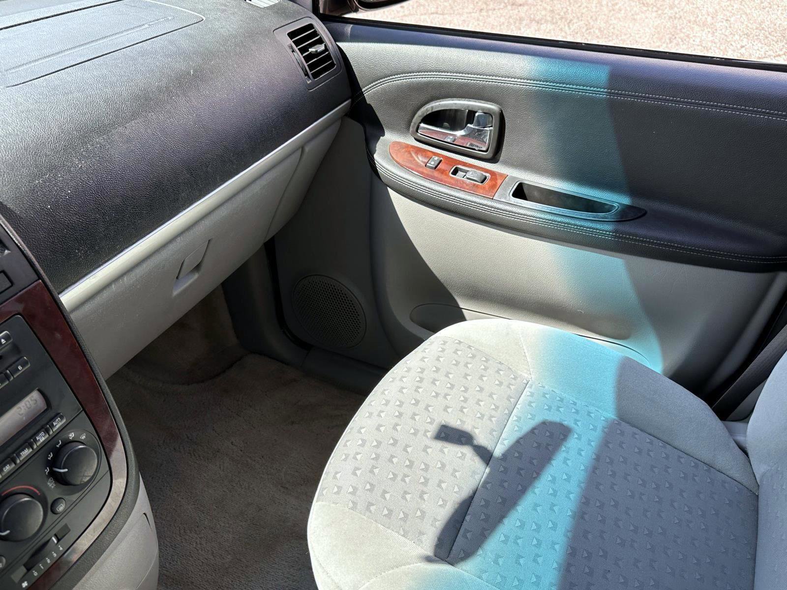 Used 2007 Chevrolet Uplander LS w/ Climate Package image 25