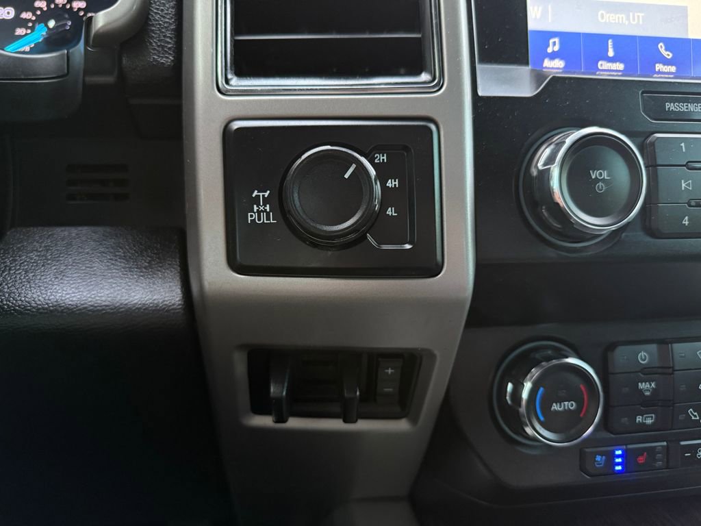 Used 2020 Ford F350 Lariat image 39