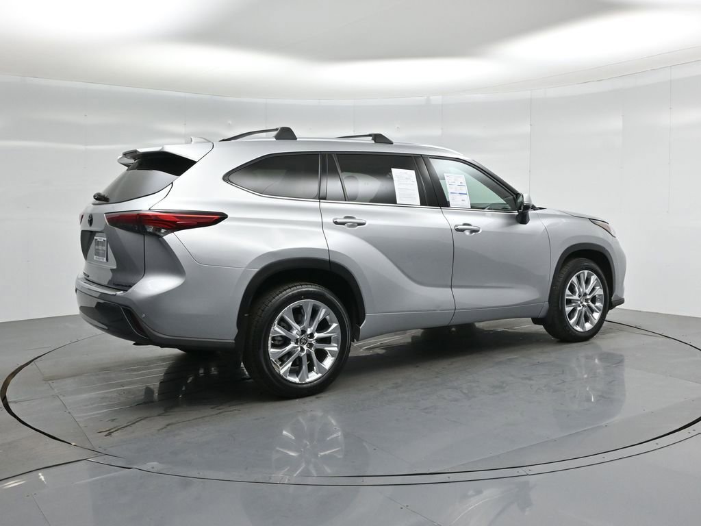 Used 2022 Toyota Highlander Limited image 26