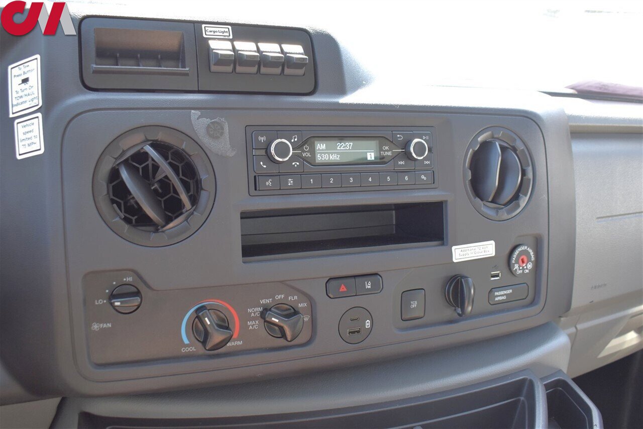 Used 2022 Ford E-350 and Econoline 350 Super Duty image 19