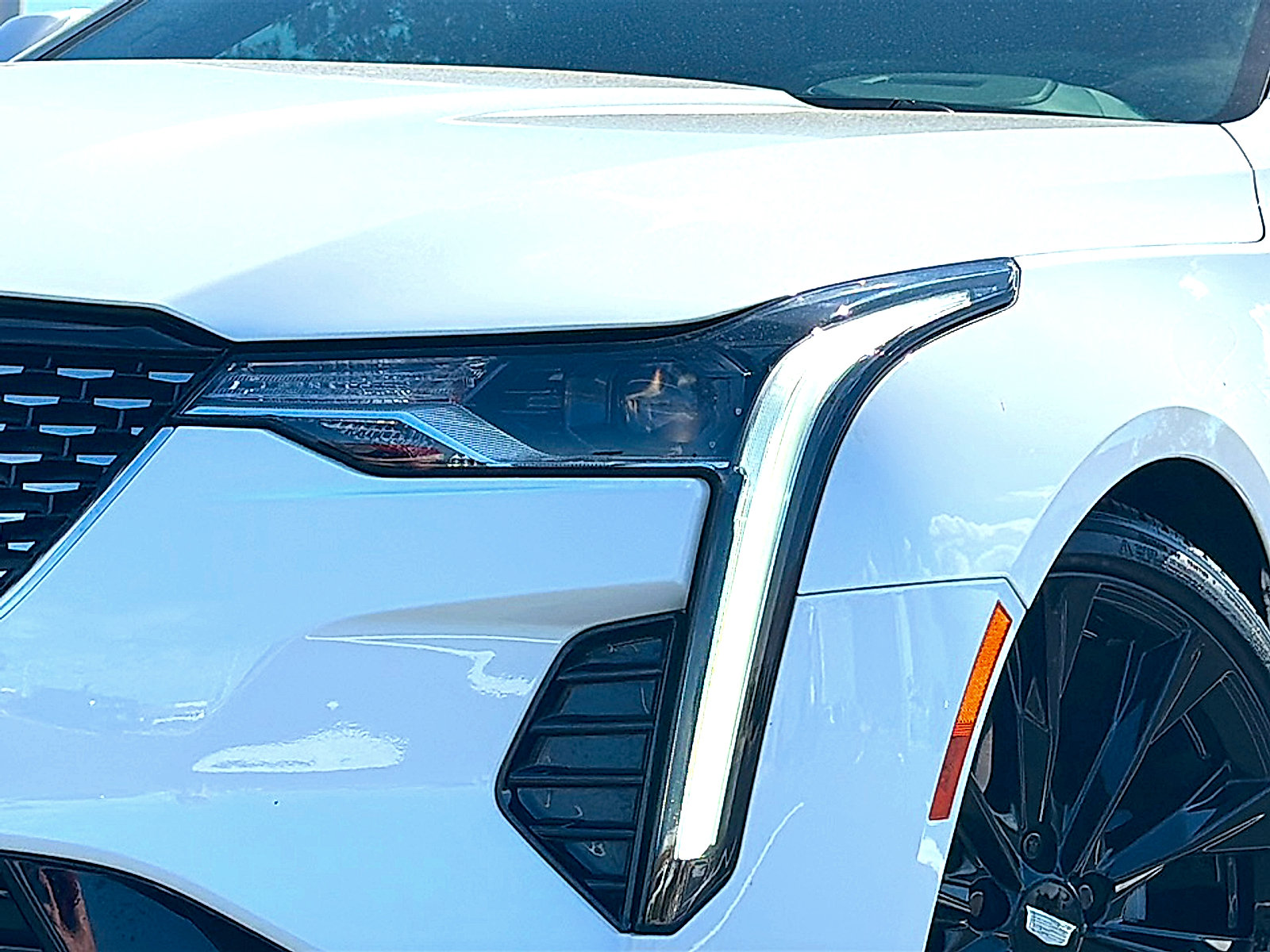Used 2024 Cadillac CT4 Luxury w/ Cold Weather Package RWD image 4