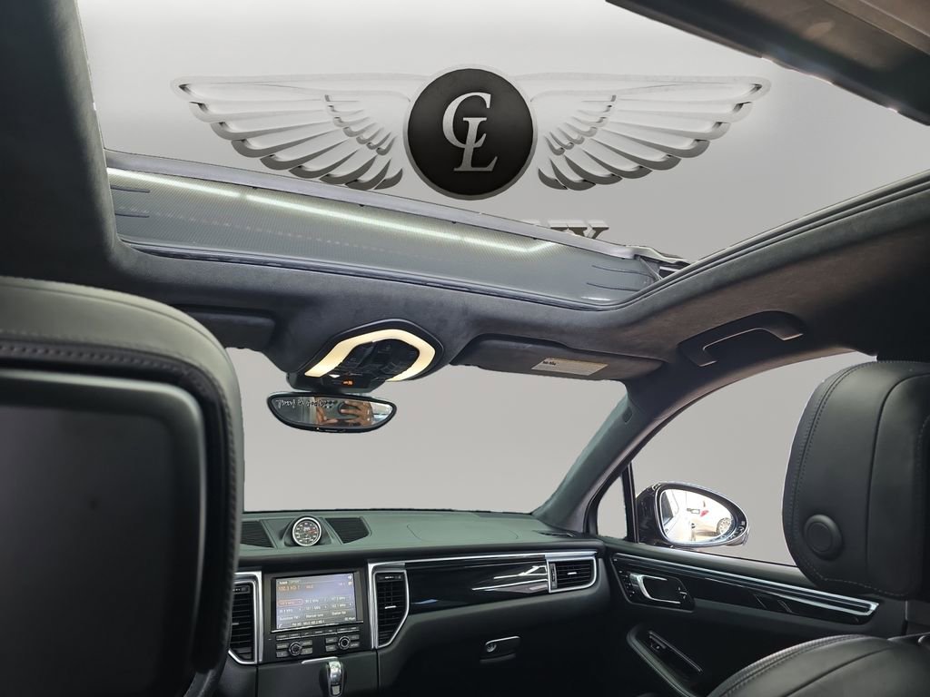 Used 2015 Porsche Macan Turbo image 19