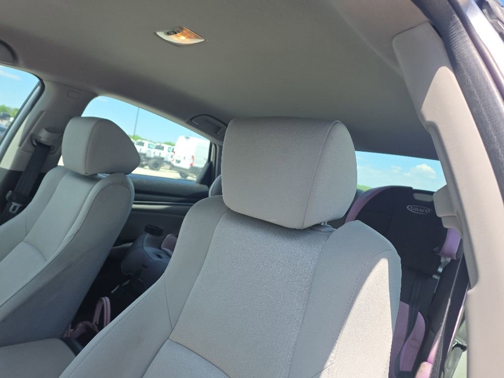 Used 2018 Honda Accord LX image 10