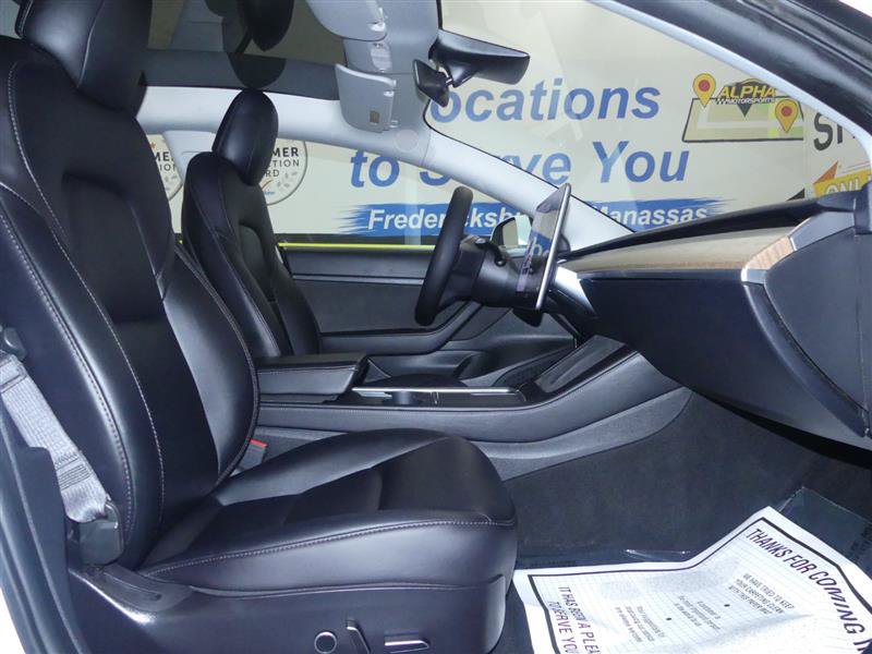 Used 2021 Tesla Model 3 Standard Range Plus RWD image 7
