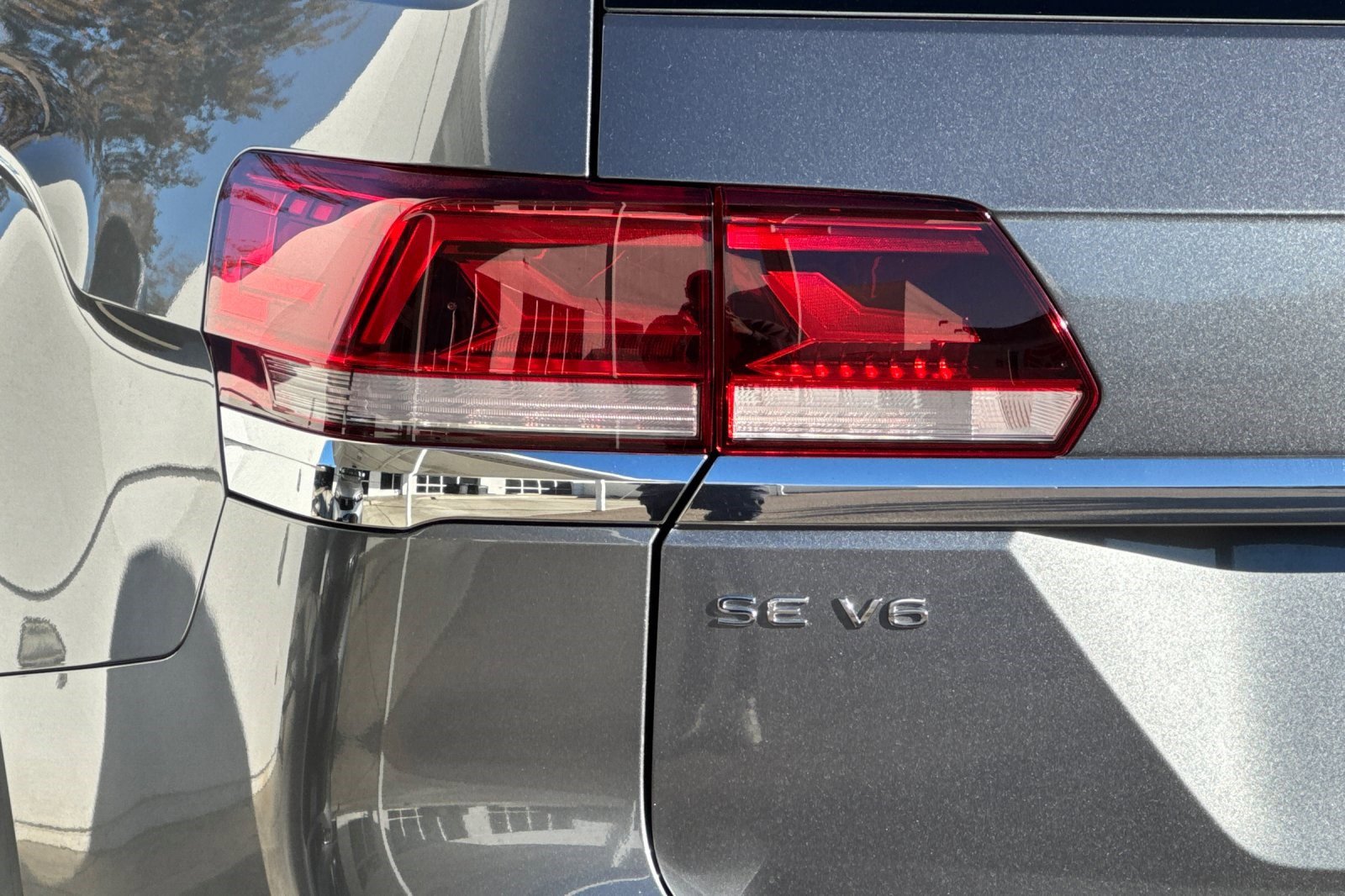 Used 2023 Volkswagen Atlas SE image 12