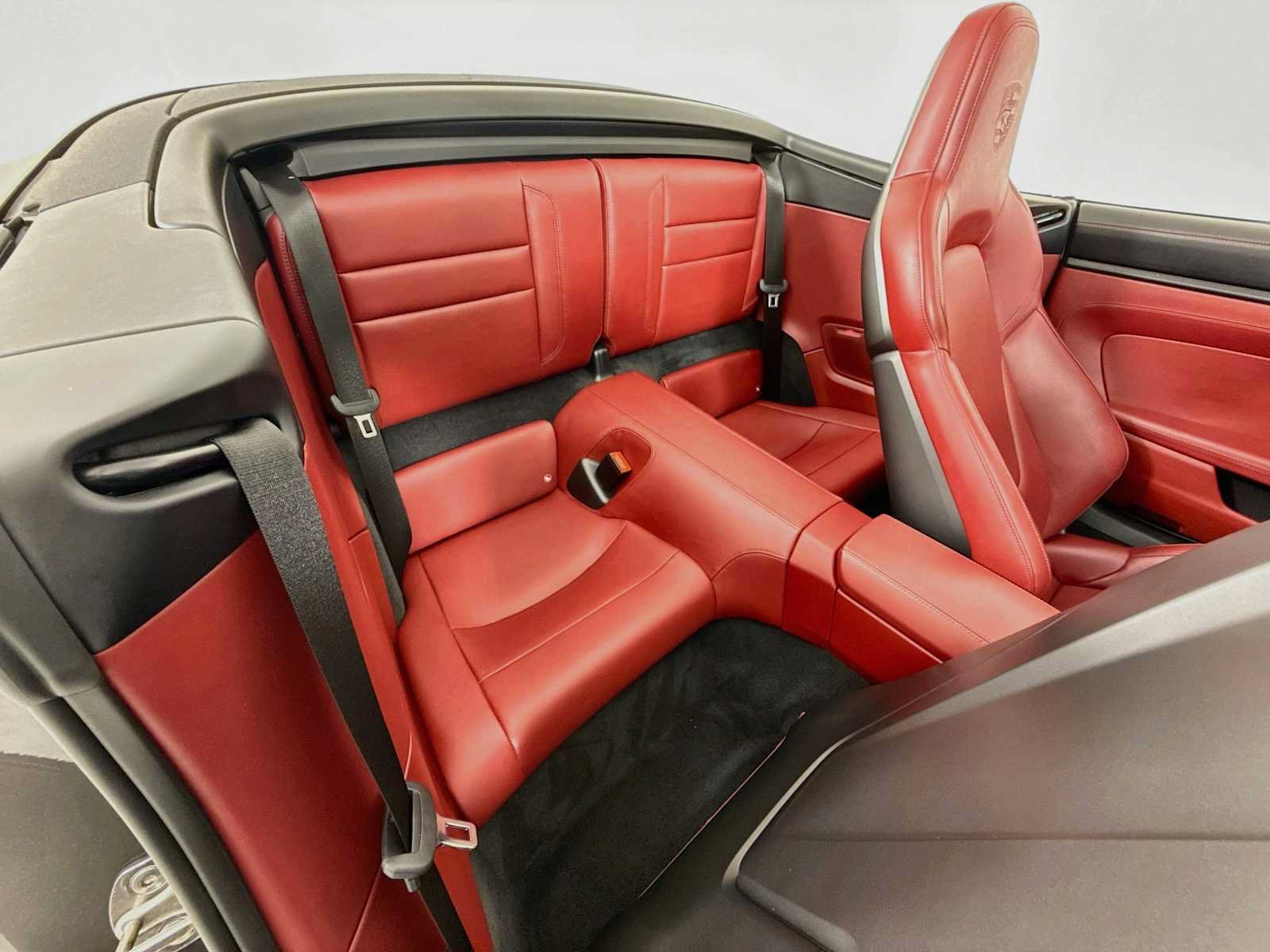 Certified 2024 Porsche 911 Carrera GTS RWD image 27