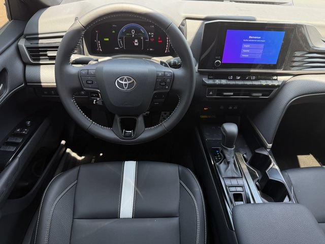 Used 2026 Toyota Camry SE w/ Convenience Package FWD image 11