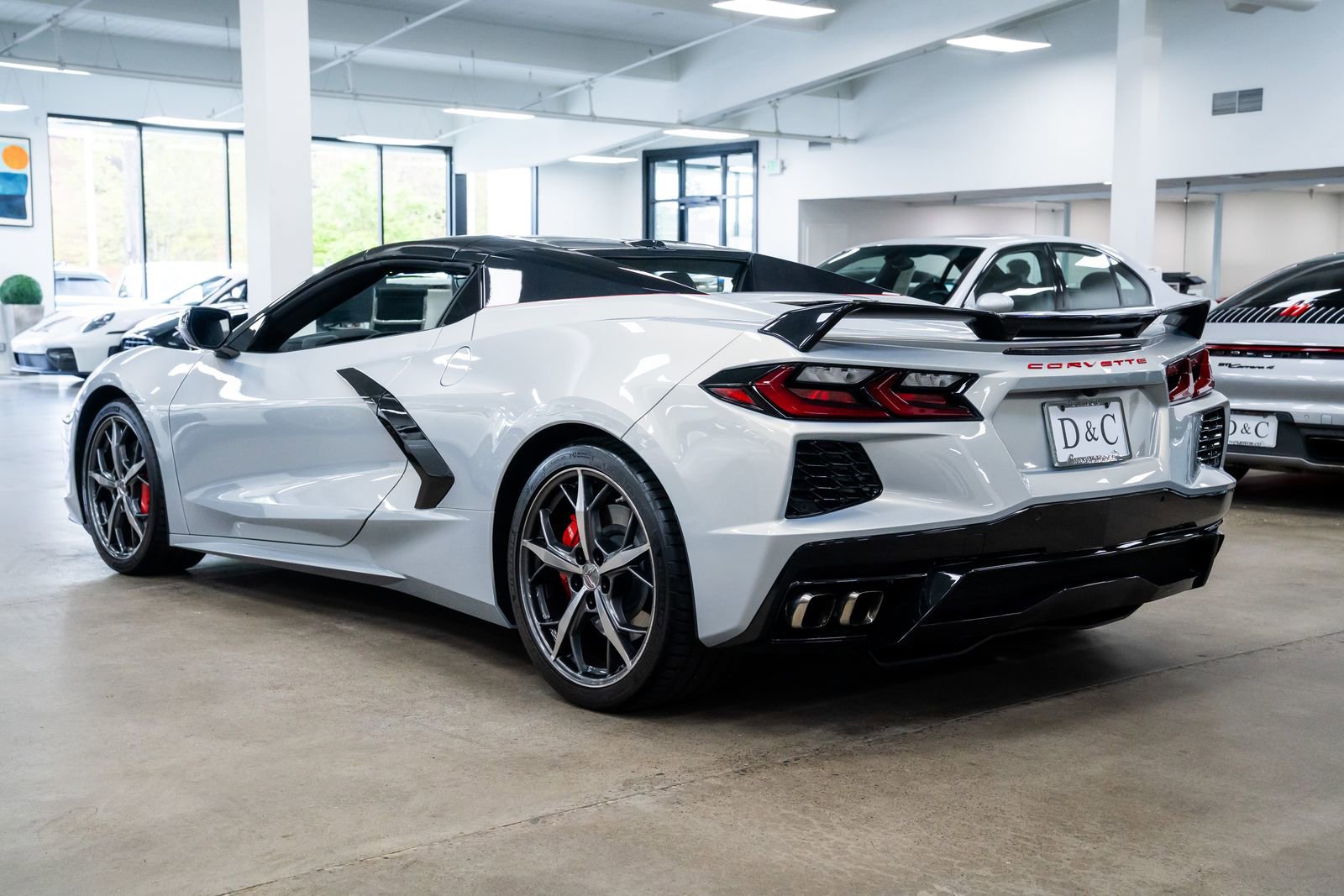 Used 2021 Chevrolet Corvette Stingray Preferred Conv w/ Z51 Performance Package RWD image 5