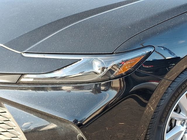 Used 2025 Toyota Camry LE image 9