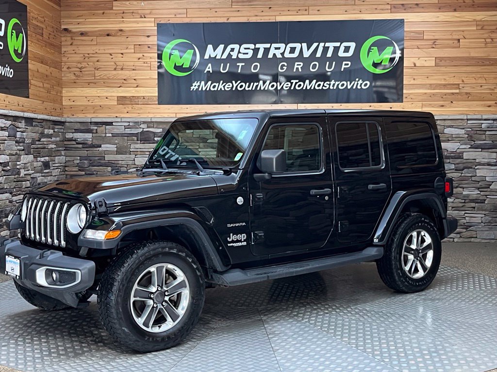 Used 2018 Jeep Wrangler Unlimited Sahara w/ Cold Weather Group AWD/4WD image 10