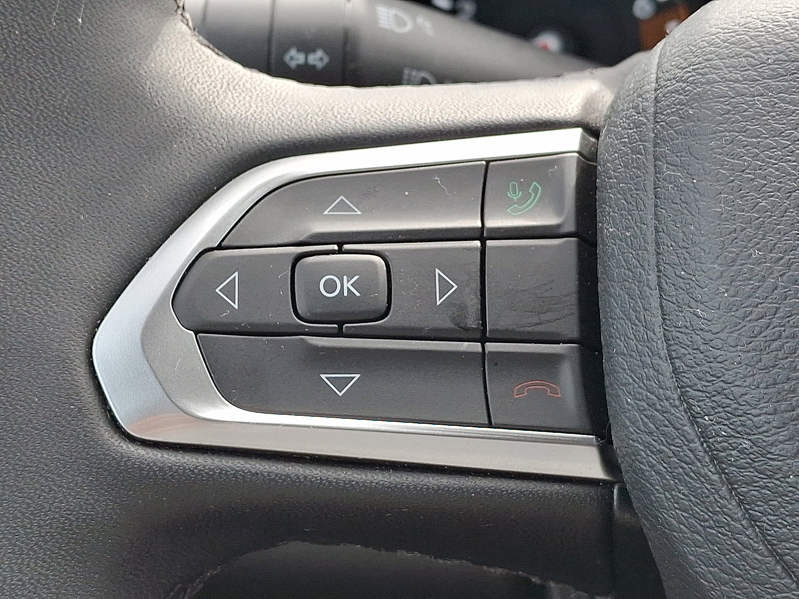 Certified 2024 Jeep Compass Limited image 24