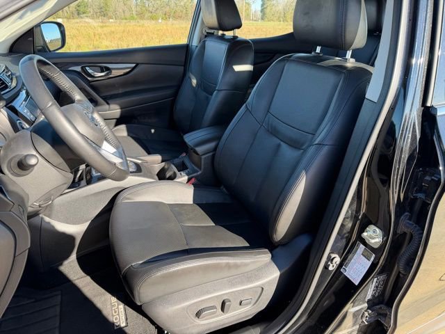 Used 2022 Nissan Rogue Sport SL image 9