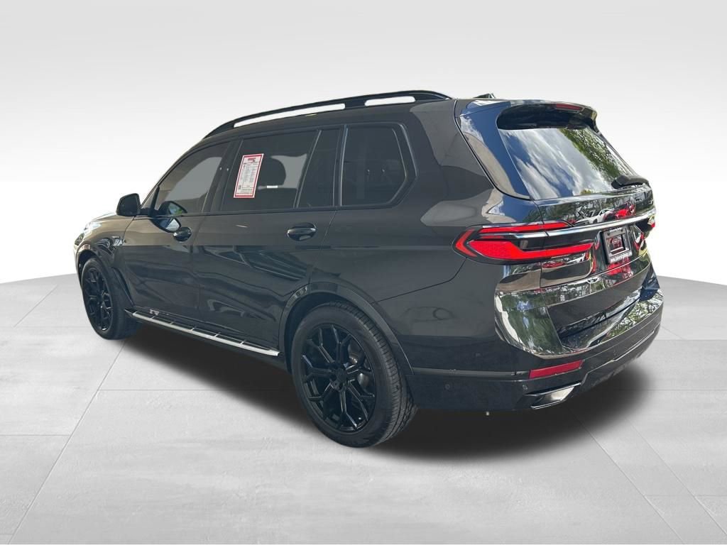 Used 2024 BMW X7 xDrive40i AWD/4WD image 4