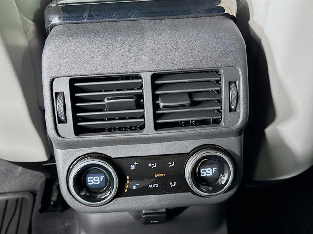 Used 2026 Land Rover Range Rover Velar Dynamic SE image 27