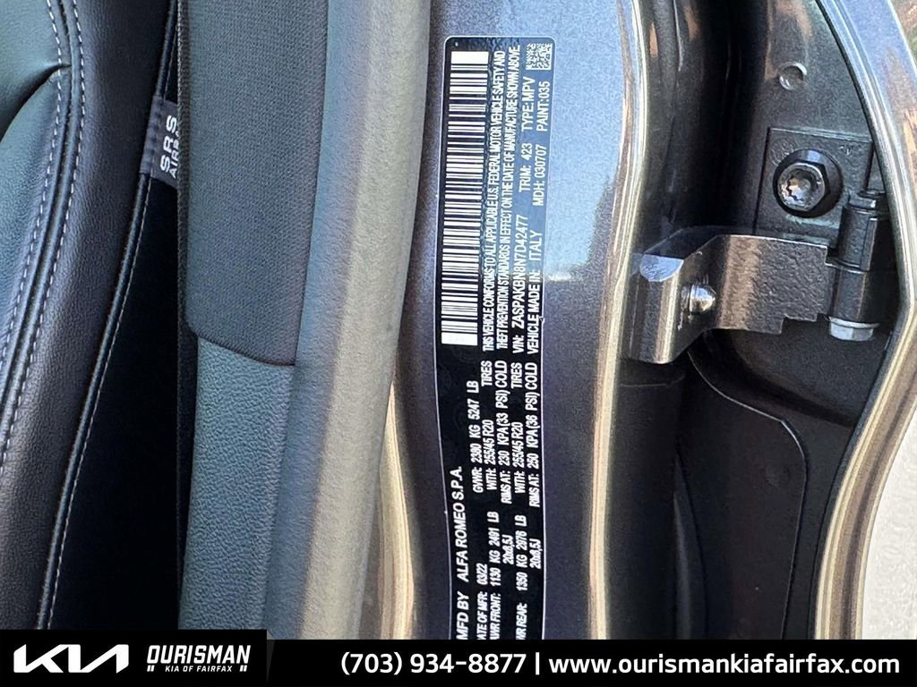 Used 2022 Alfa Romeo Stelvio Veloce image 30