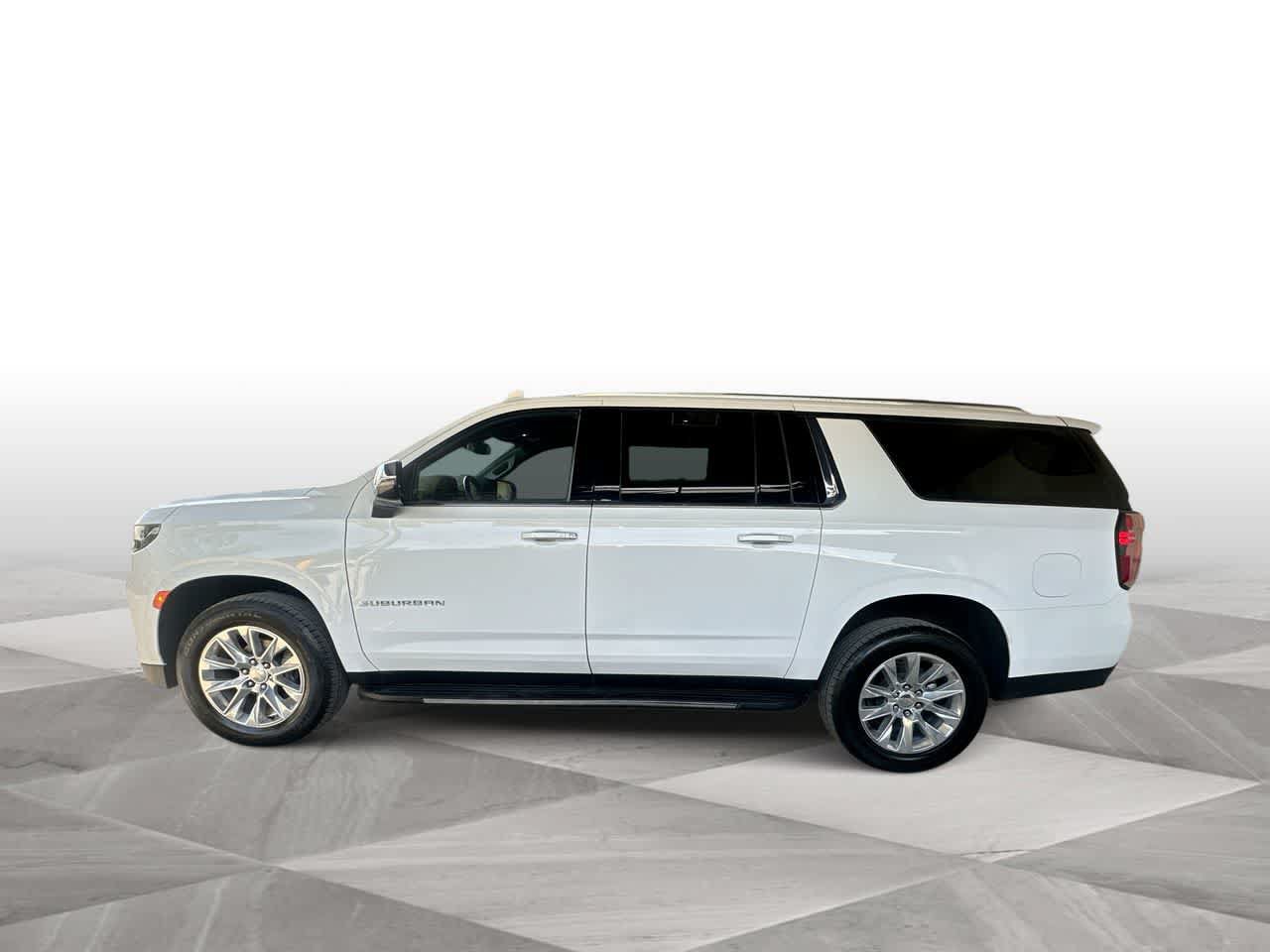 Used 2024 Chevrolet Suburban Premier RWD image 5