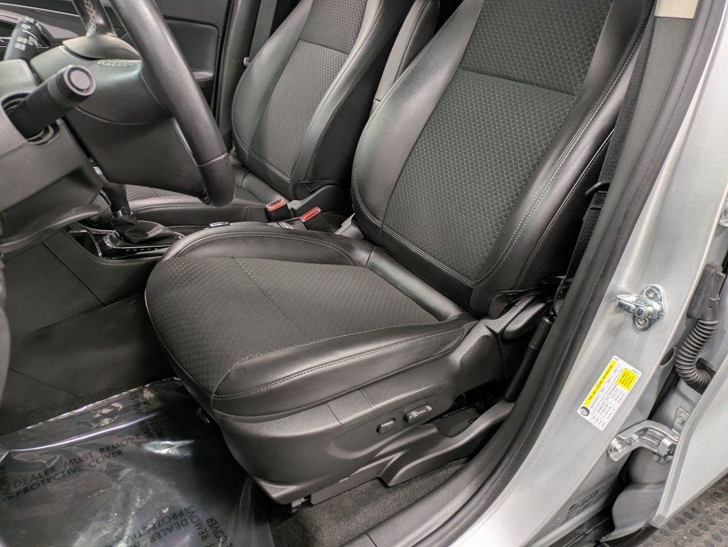 Used 2022 Buick Encore Preferred w/ Safety Package image 9