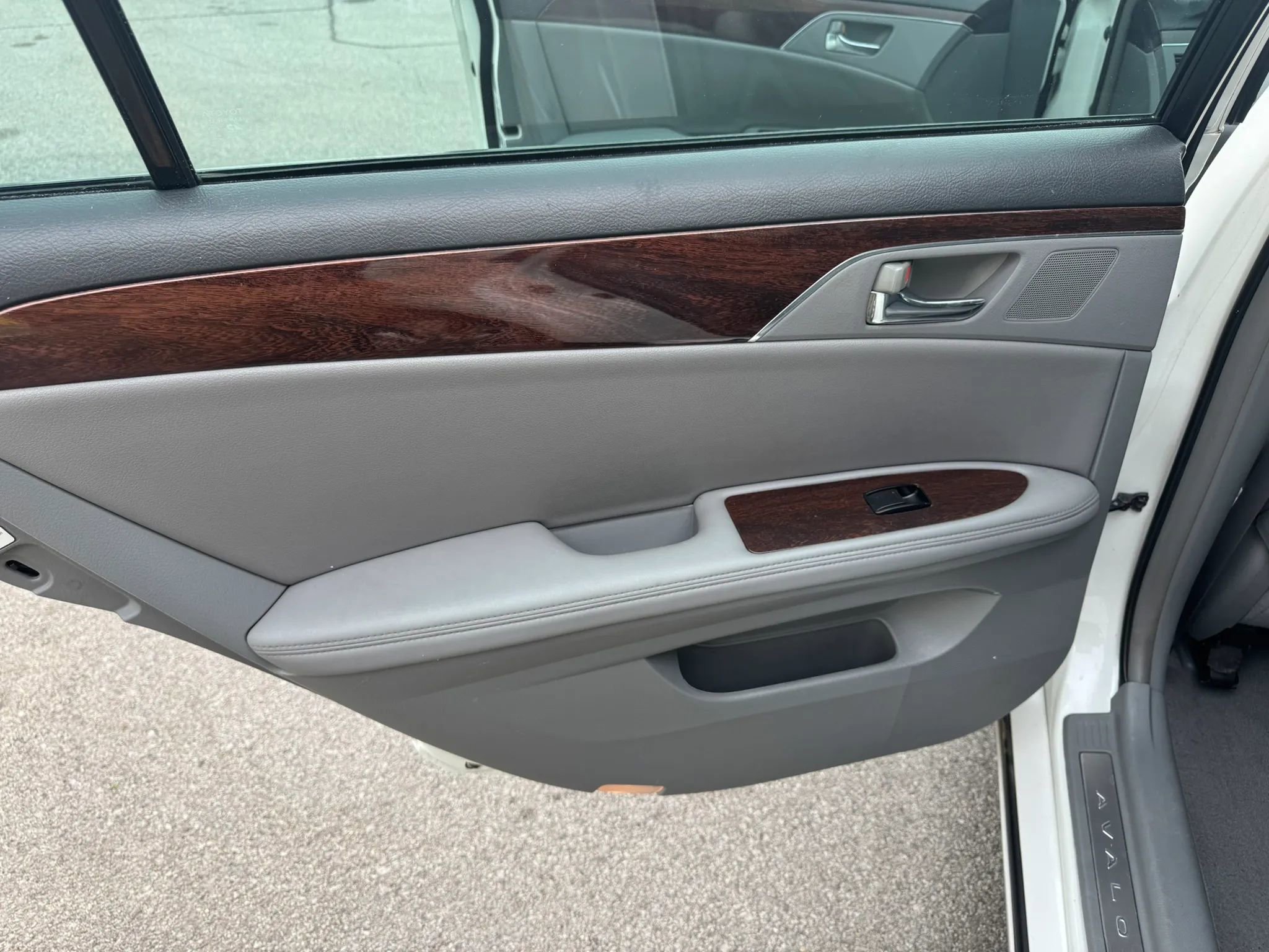 Used 2008 Toyota Avalon XL FWD image 18