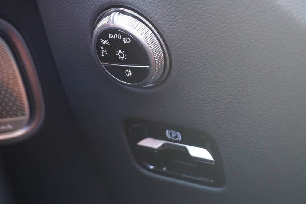 Certified 2026 Mercedes-Benz GLC 300 image 33