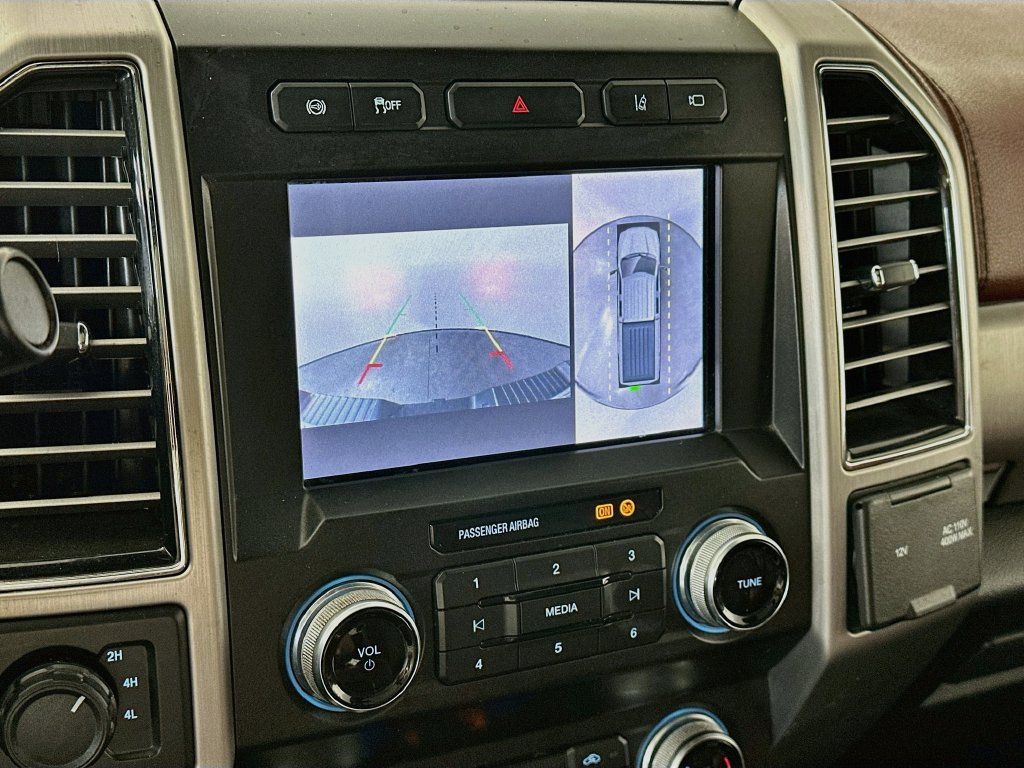 Used 2020 Ford F350 Platinum AWD/4WD image 20