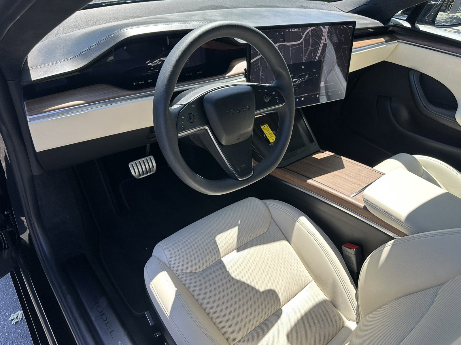 Used 2024 Tesla Model S image 19