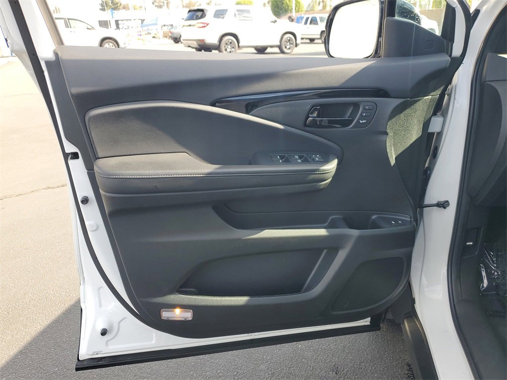Certified 2023 Honda Passport Elite image 22