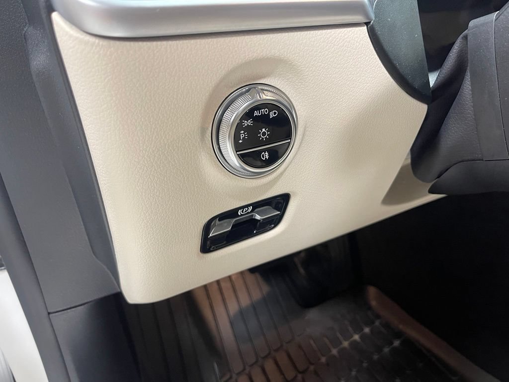 Certified 2024 Mercedes-Benz C 300 4MATIC Sedan image 19