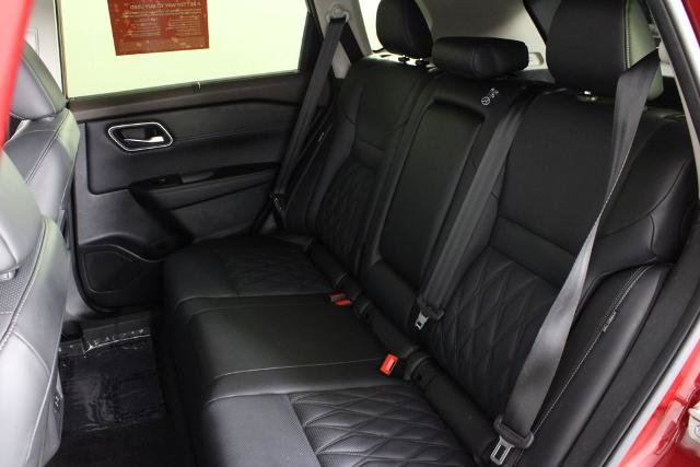 Certified 2023 Nissan Rogue Platinum w/ Platinum Premium Package FWD image 22