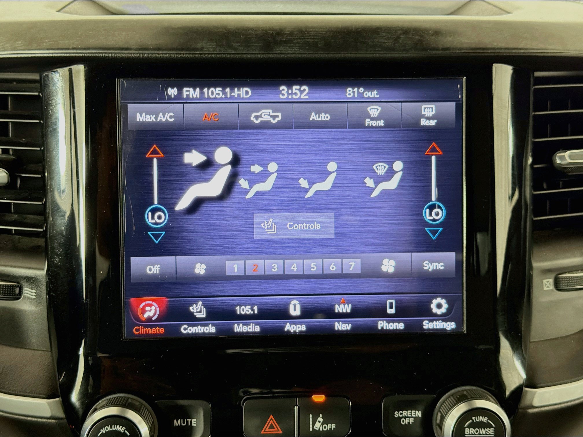 Used 2021 RAM 1500 Big Horn AWD/4WD image 23