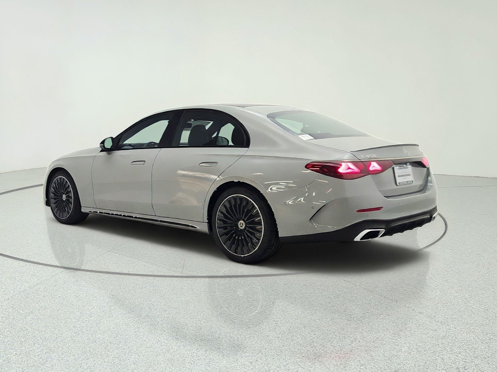 New 2027 Mercedes-Benz E 450 4MATIC Sedan image 7