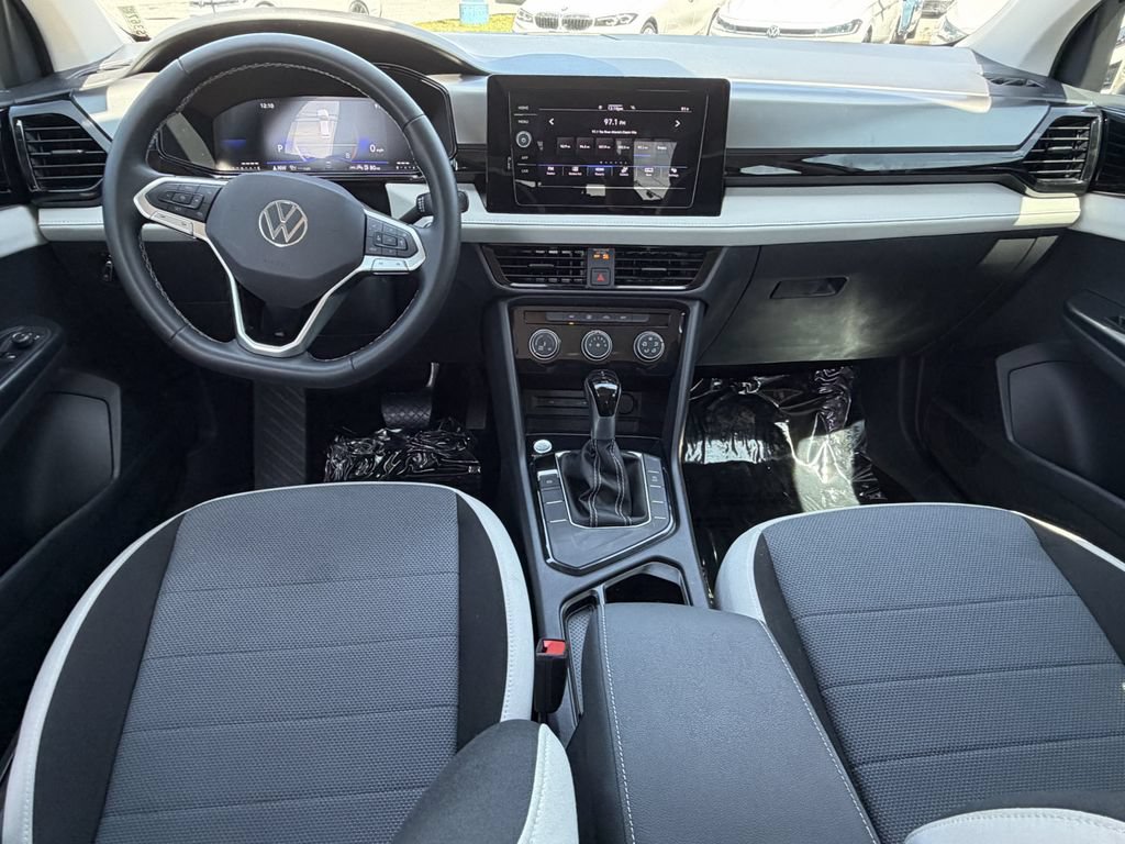 Certified 2025 Volkswagen Taos S FWD image 26