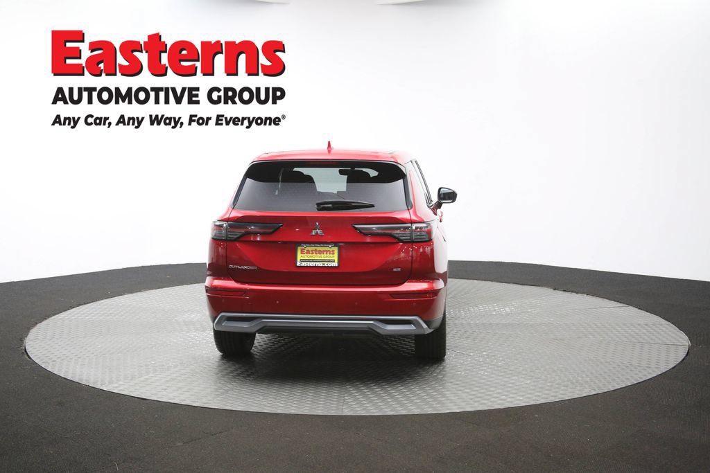 Used 2025 Mitsubishi Outlander SE AWD/4WD image 39