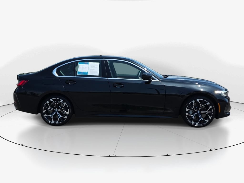 Used 2025 BMW 330i Sedan w/ Convenience Package RWD image 5