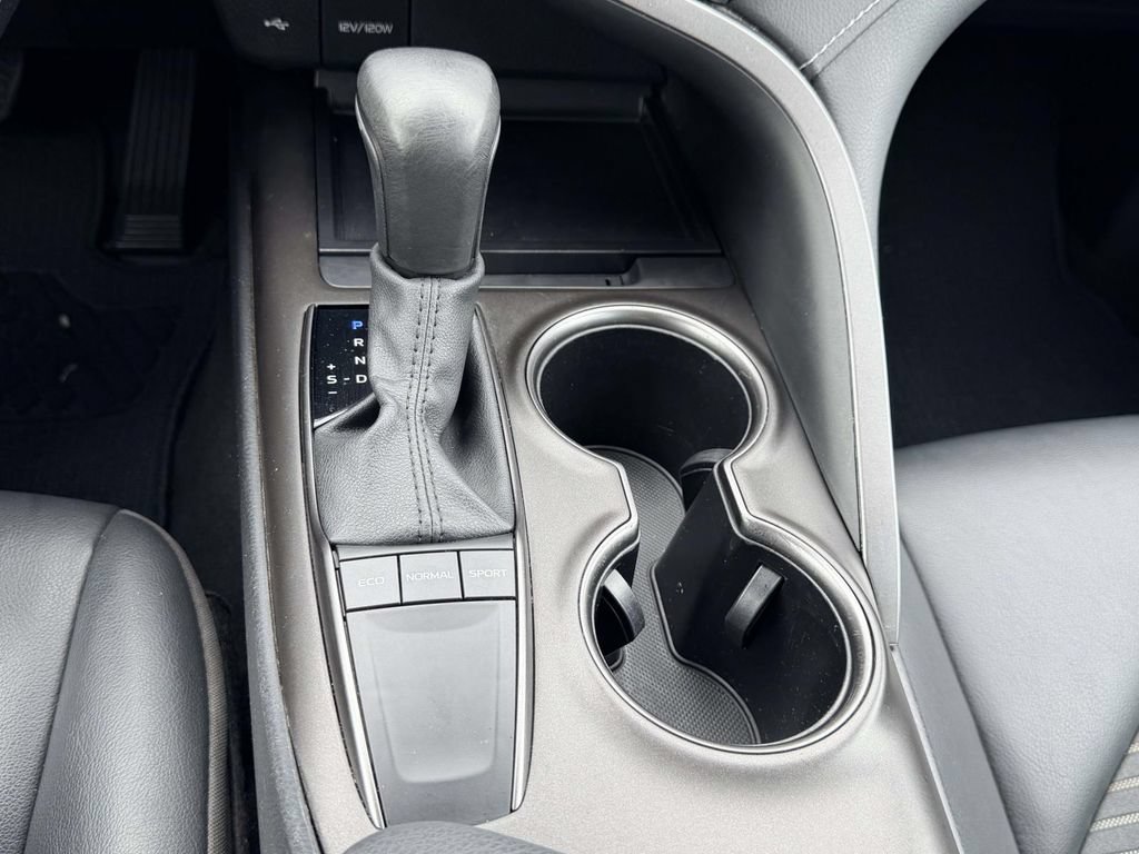 Certified 2024 Toyota Camry SE FWD image 6