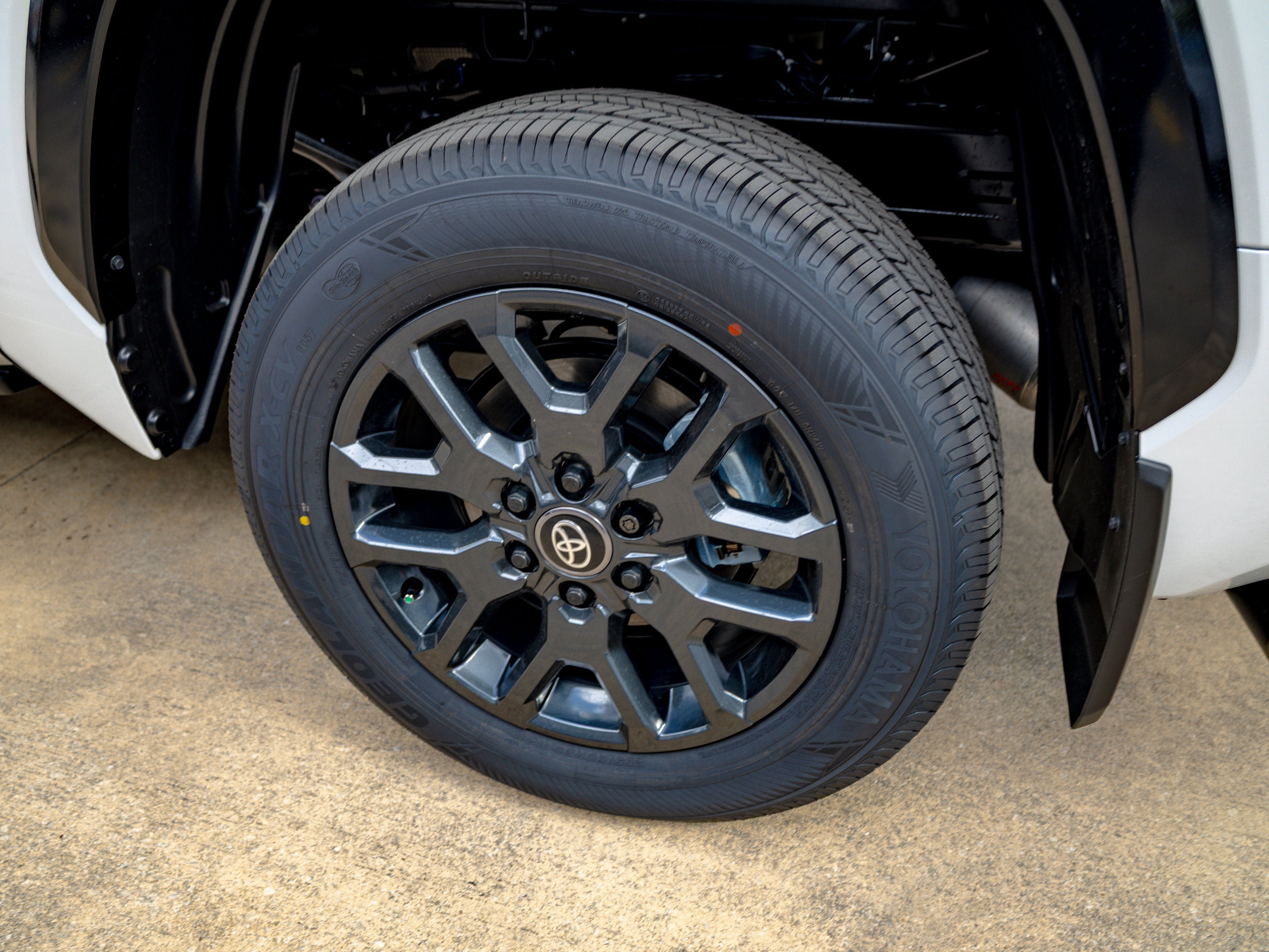 New 2026 Toyota Tundra Platinum AWD/4WD image 5