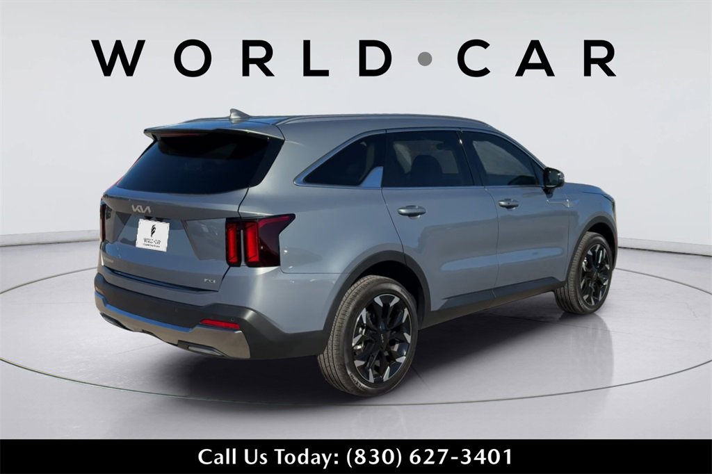 Used 2025 Kia Sorento EX image 8