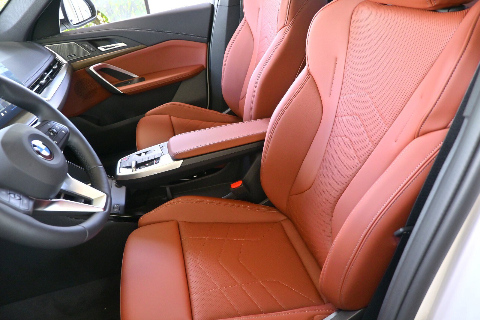 New 2026 BMW X1 xDrive28i w/ Technology Package image 10