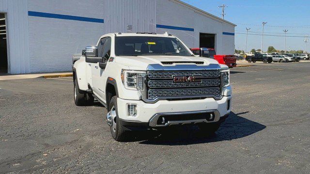 Certified 2023 GMC Sierra 3500 Denali w/ Denali Ultimate Package image 3