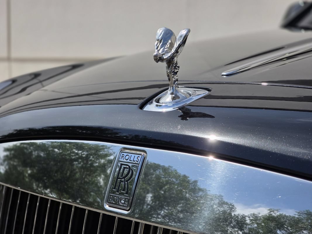 Used 2016 Rolls-Royce Ghost RWD image 40