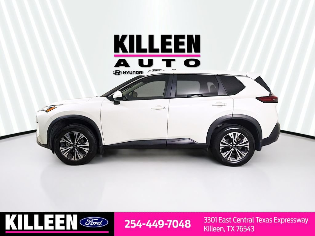 Used 2022 Nissan Rogue SV FWD image 4
