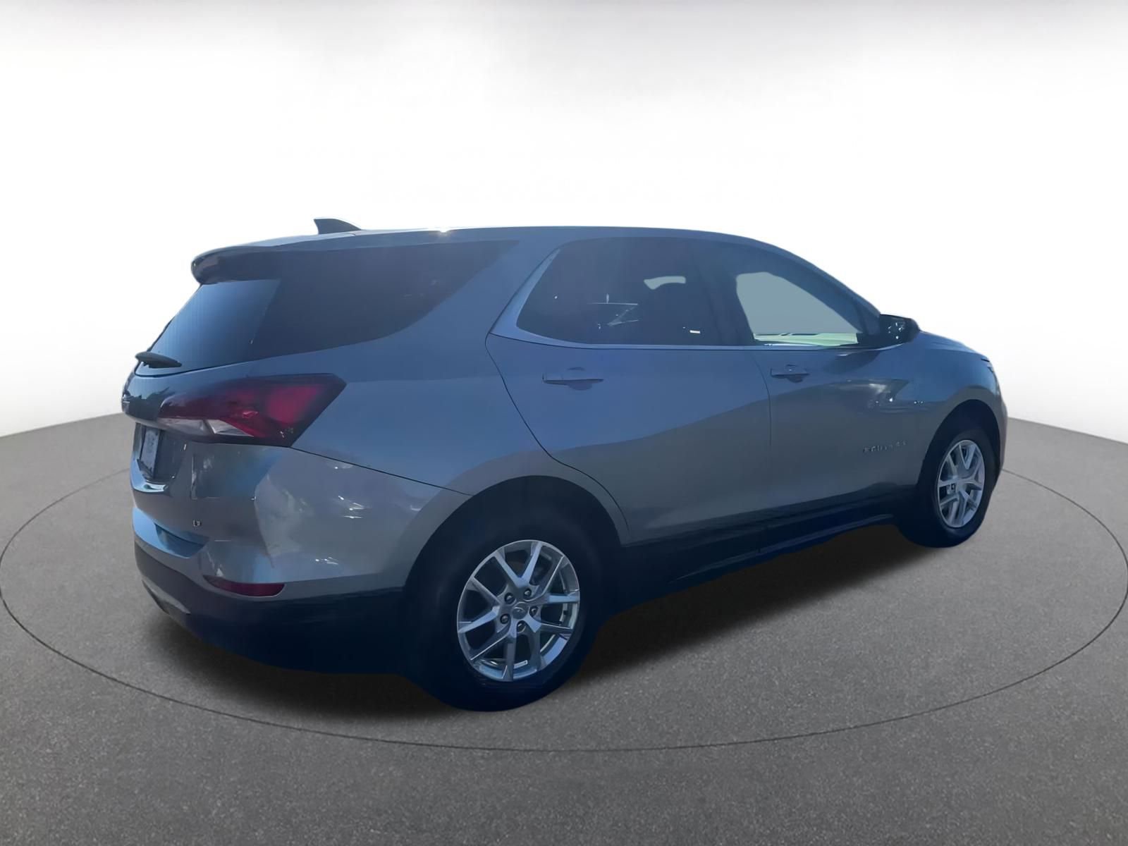 Used 2024 Chevrolet Equinox LT image 14