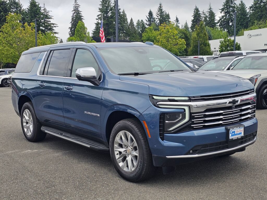 New 2026 Chevrolet Suburban Premier w/ Sun And Tow Package AWD/4WD image 3