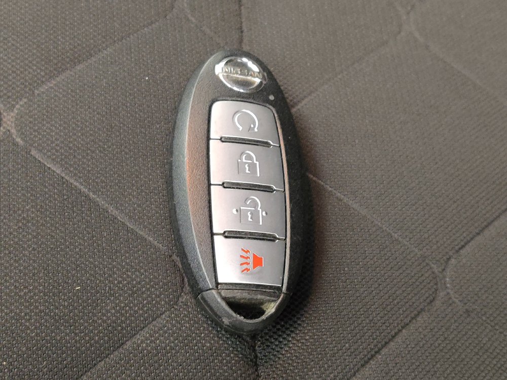 Used 2020 Nissan Kicks SV FWD image 32