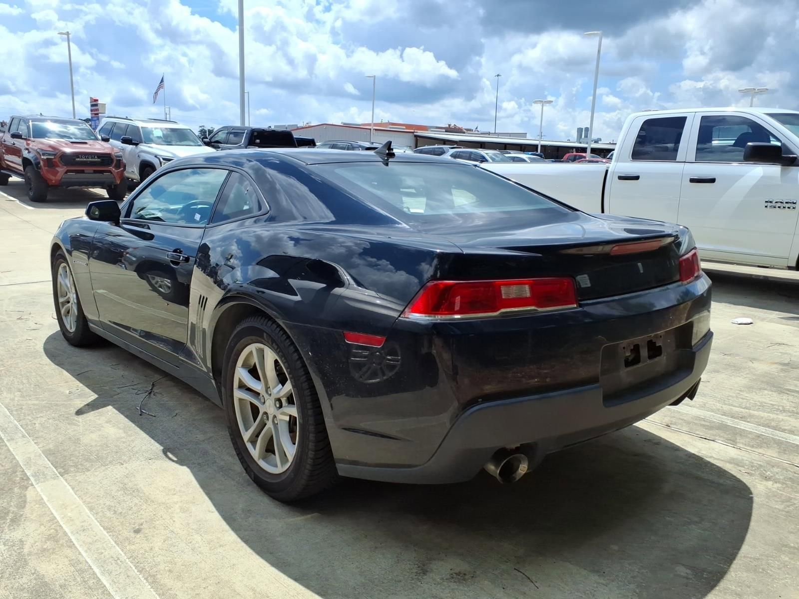 Used 2015 Chevrolet Camaro LT w/ Rear Vision Package RWD image 2