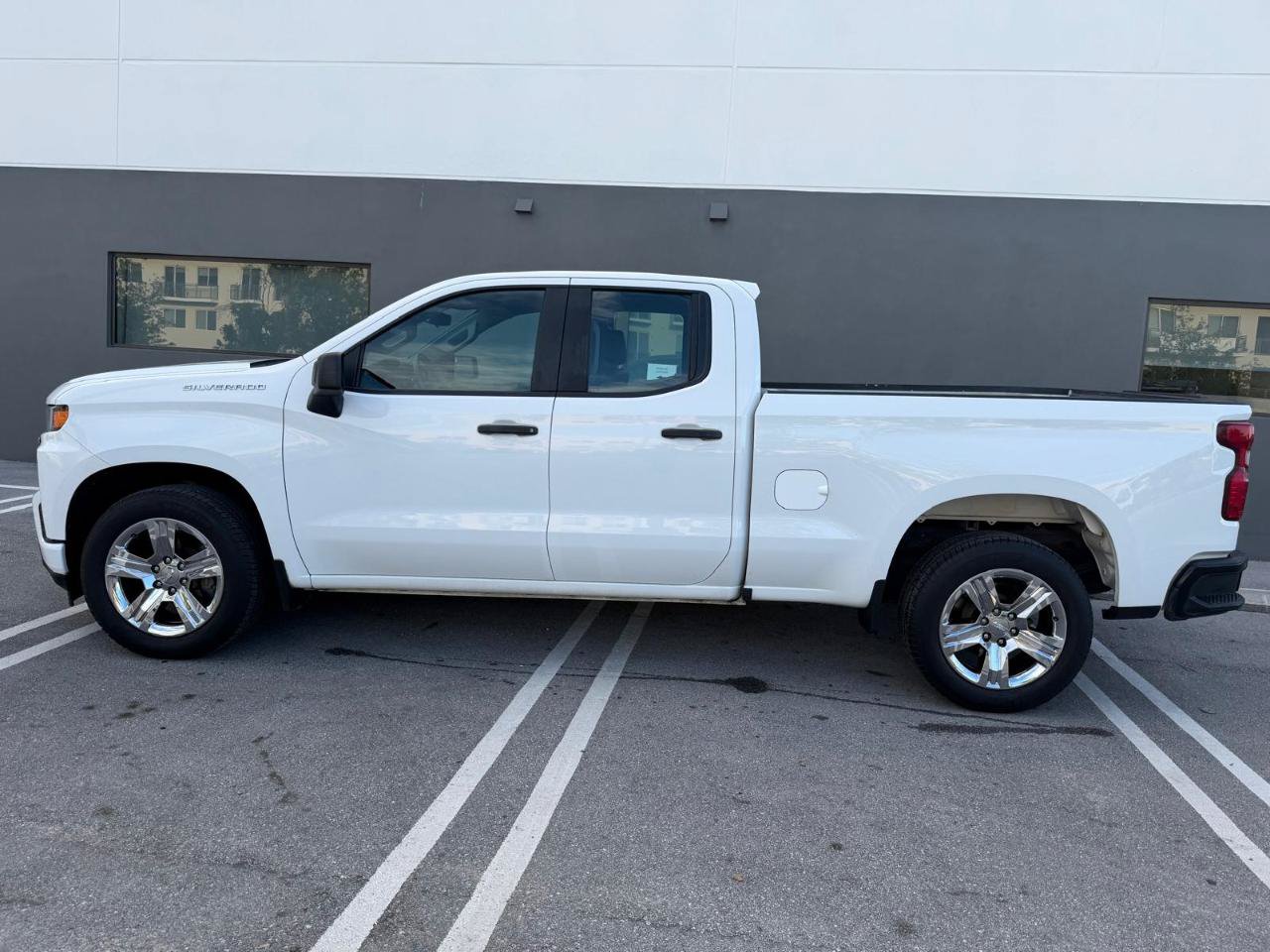 Used 2019 Chevrolet Silverado 1500 W/T w/ Trailering Package RWD image 8