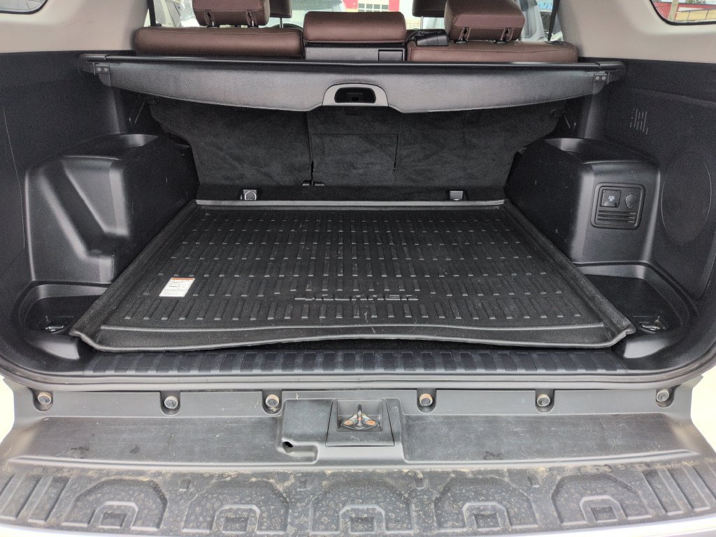 Used 2022 Toyota 4Runner Limited AWD/4WD image 23